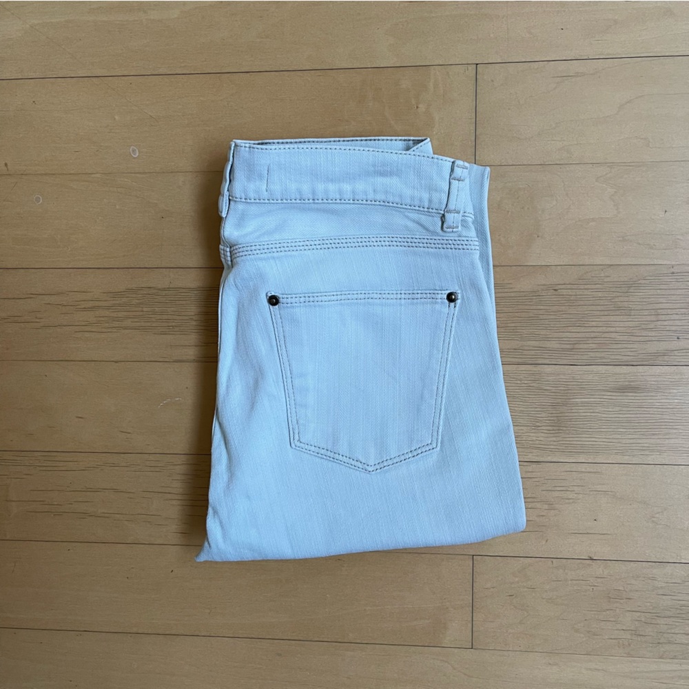 Zara Basic White Denim - Size 6 - image 1